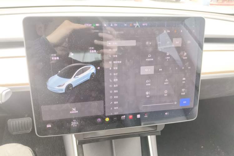 Used Tesla Model 3 2019 Long-Range Rear-Wheel-Drive Version
