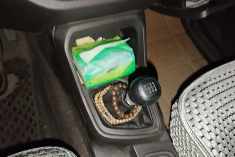 Used Wuling Hongguang V 2019 1.5L Jingqu Version China VI LAR