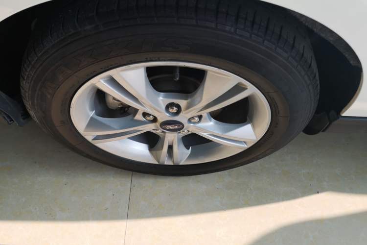 Used Ford Focus 2017 Hatchback 1.6L Automatic Comfort Plus SmartDrive Edition
