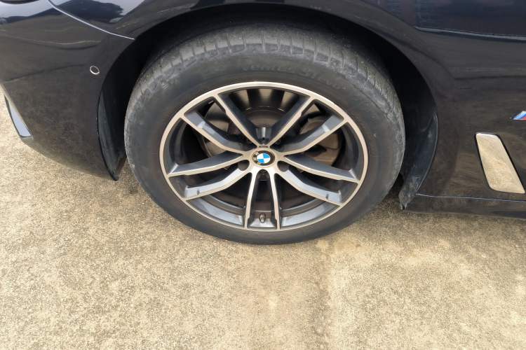 Used BMW 5 Series 2022 Second Facelift 525Li M Sport Package
