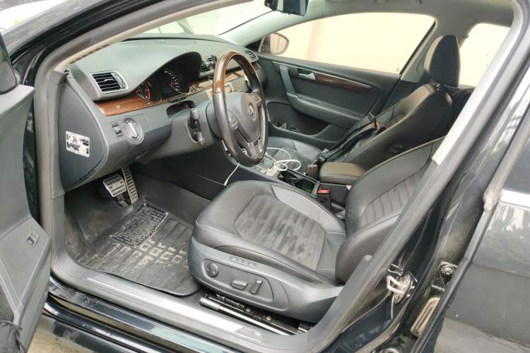 Used Volkswagen Magotan 2015 1.8TSI Prestige Model Left Front Seat