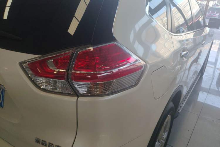 Used Nissan X-Trail 2014 2.5L CVT Luxury Edition 4WD Right Rear Taillight