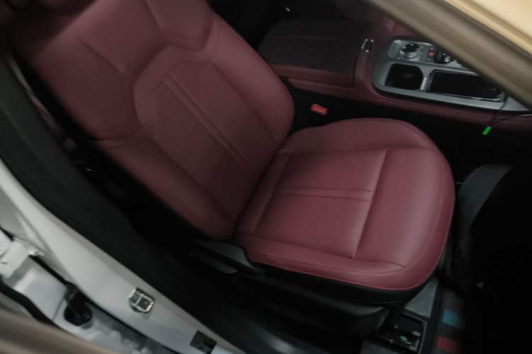 Used JETOUR X70 PLUS 2025 Champion Edition 1.5T DCT Champion PRO 5-Seater
