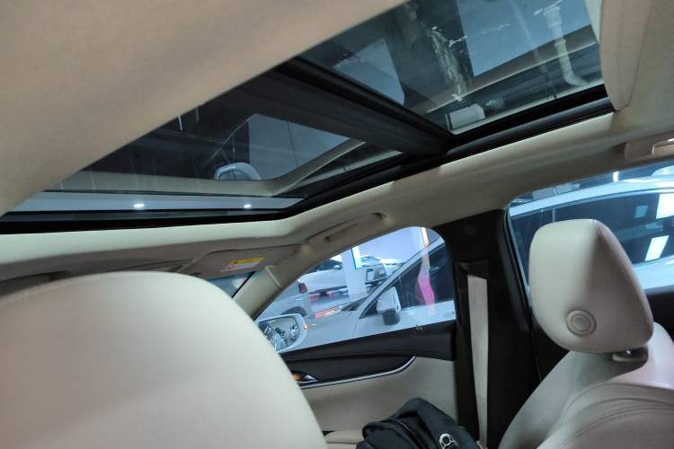 Used Cadillac XTS 2017 28T Tech Edition Headliner