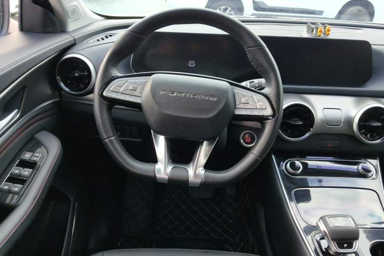 Used FORTHING T5 EVO 2021 1.5TD DCT Diamond Edition