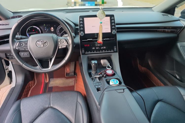 Used Toyota Avalon 2019 Dual-Engine 2.5L Luxury Edition China VI Standard Center Console