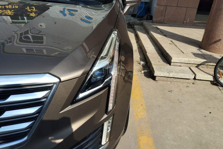 Used Cadillac XT5 2016 28T Four-Wheel Drive Luxury Model
