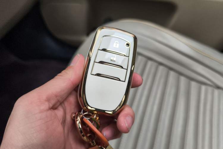 Used Toyota Highlander 2017 2.0T Four-Wheel Drive Luxury Edition 7 Seats