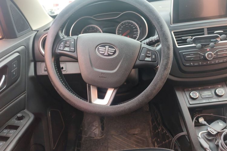 Used Bestune X40 2018 Internet Celebrity Edition 1.6L Manual Luxury Version