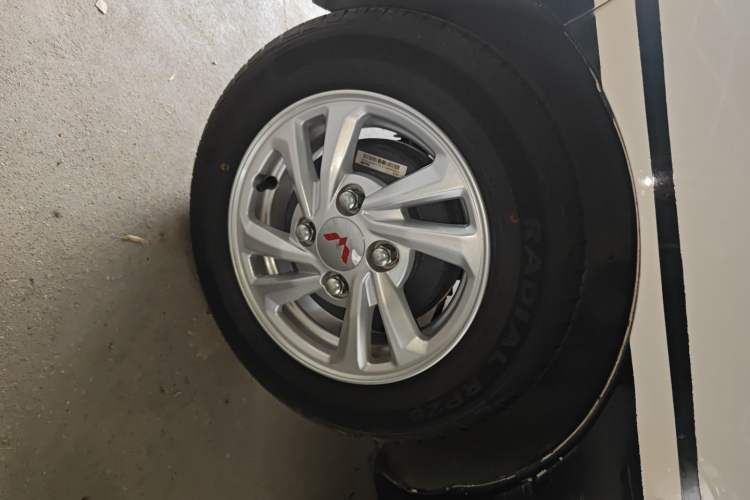 Used Wuling Hongguang MINIEV 2021 Macaron Premium Model – Lithium Iron Phosphate