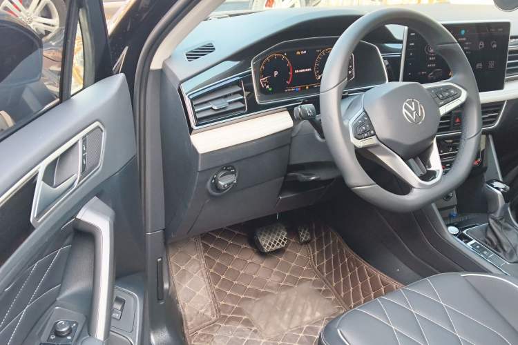 Used Volkswagen Tiguan L 2024 300TSI Automatic Two-Wheel Drive Smart Edition