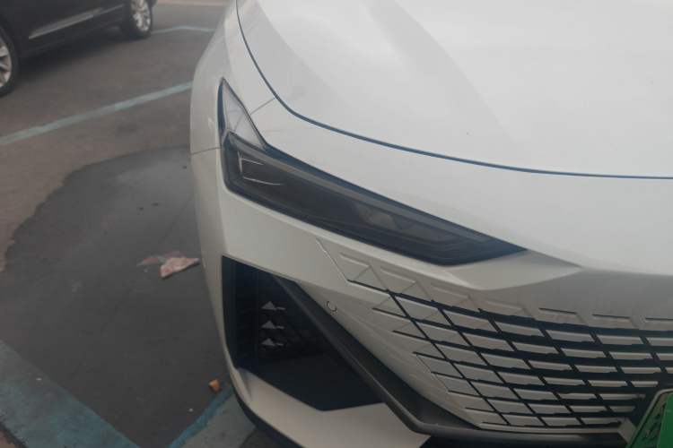 Used Changan UNI-V iDD 2023 ZhiDian iDD 1.5T 113km ZhiKu Model