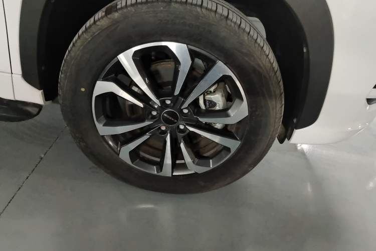 Used EXEED Zhuifeng C-DM 2022 1.5 TCI-DHT 105 km "Chengfeng Qi" Edition Right Front Wheel Hub