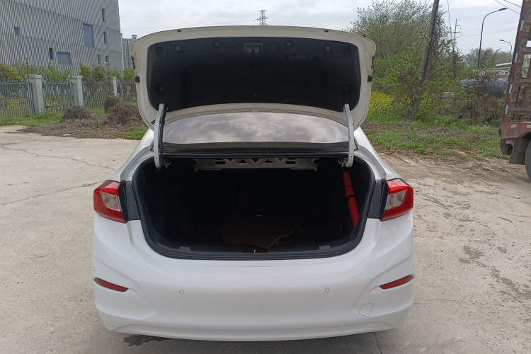 Used Chevrolet Cruze 2018 Redline 330T Dual-Clutch Flagship Edition Trunk