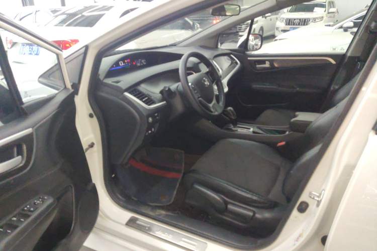 Used Honda Jade 2016 1.8L Automatic Comfort Elite Version 5 Seats Driver Seat