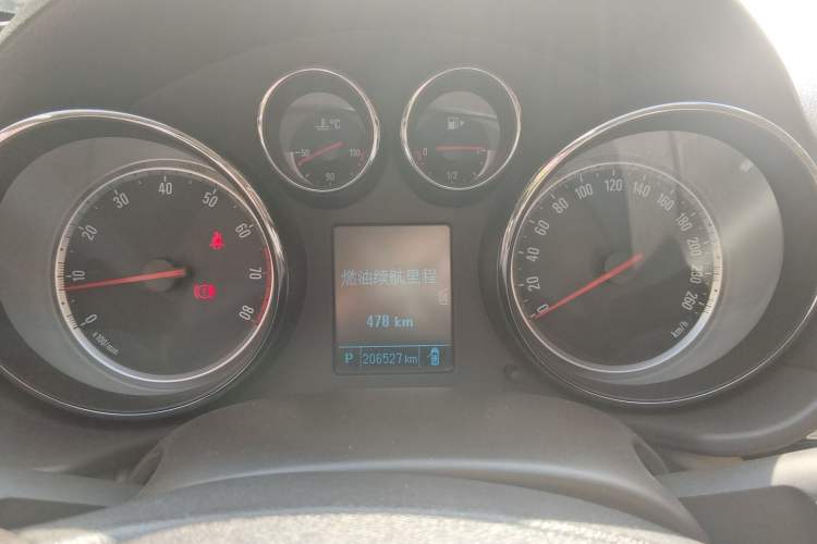 Used Buick Regal 2014 2.0L Leading Fashion Edition Instrument Cluster