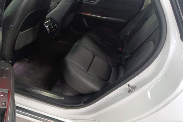 Used Jaguar XFL 2020 XFL 2.0T P200 Two-Wheel-Drive Elite Edition Left Rear Seat