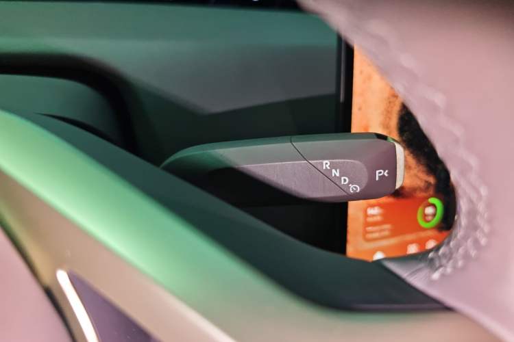 Used Avatr 12 2023 650 Three-Laser Four-Wheel Drive Performance Edition Gear Lever