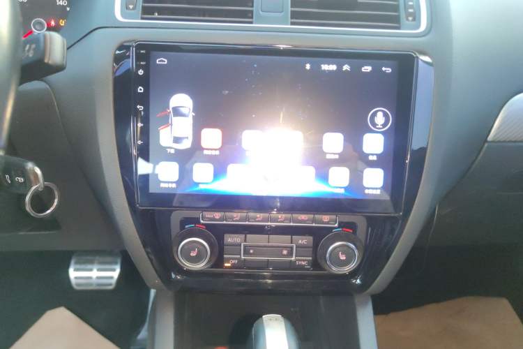 Used Volkswagen Sagitar 2013 2.0 TSI GLI
