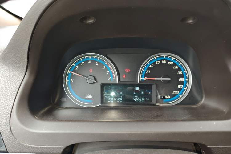 Used Baojun 730 2014 1.5L manual Comfort ESP version 7 seats