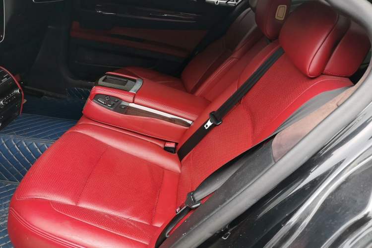 Used BMW 7 Series 2011 730Li Elegant Model Left Rear Seat