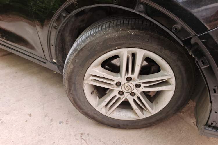 Used GAC Trumpchi GS5 2012 2.0L Automatic Two-Wheel Drive Elite Edition
