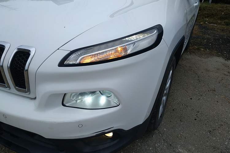 Used Jeep Cherokee 2016 2.0L Smart Version