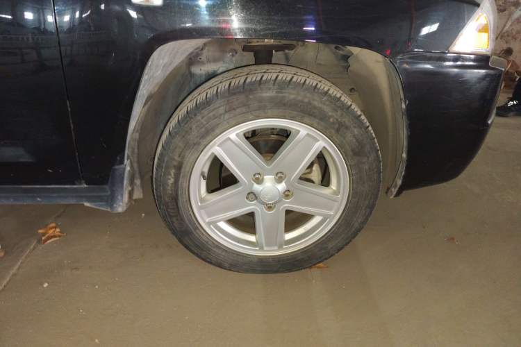 Used Jeep Compass 2010 2.4L four-wheel drive sport version
