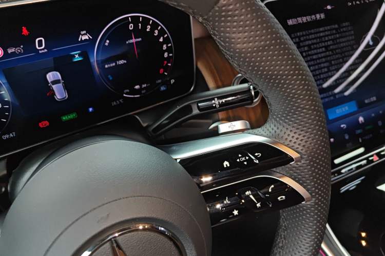 Used Mercedes-Benz GLC New Energy 2025 350 e L 4MATIC Collector's Edition
