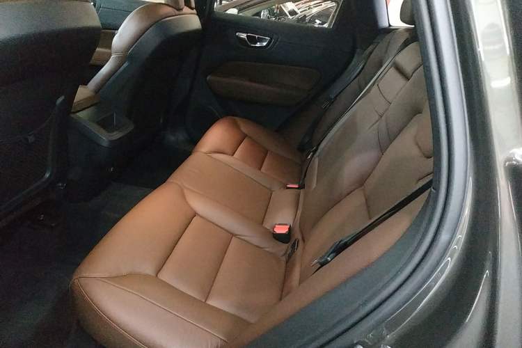 Used Volvo XC60 2020 T5 4x4 Zhiyi Luxury Edition