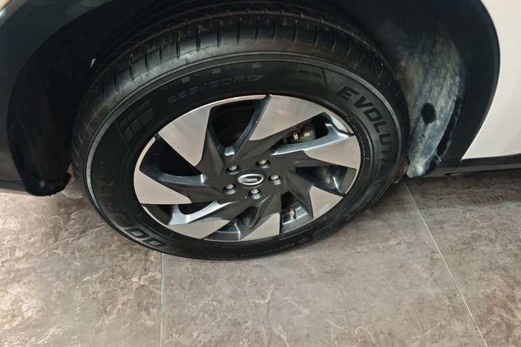 Used GAC Trumpchi GS4 2021 270T Automatic Elite Tech Edition Right Rear Wheel Hub