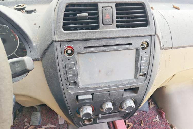 Used Dongfeng Xiaokang C35 2013 1.4L Base Van DK13-06
