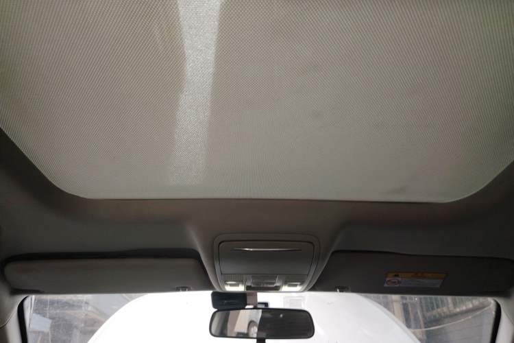 Used BORGWARD BX5 2017 20TGDI Automatic Two-Wheel Drive Pioneer Edition Headliner