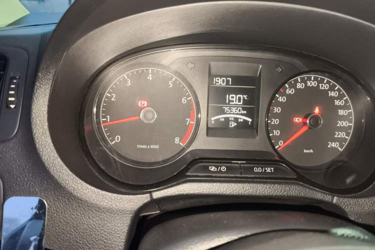 Used Volkswagen Polo 2014 1.4L Manual Fashion Edition