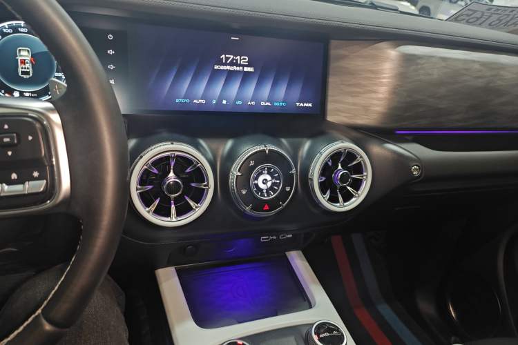 Used Tank 300 2021 City Edition 2.0T—Truly Stylish
