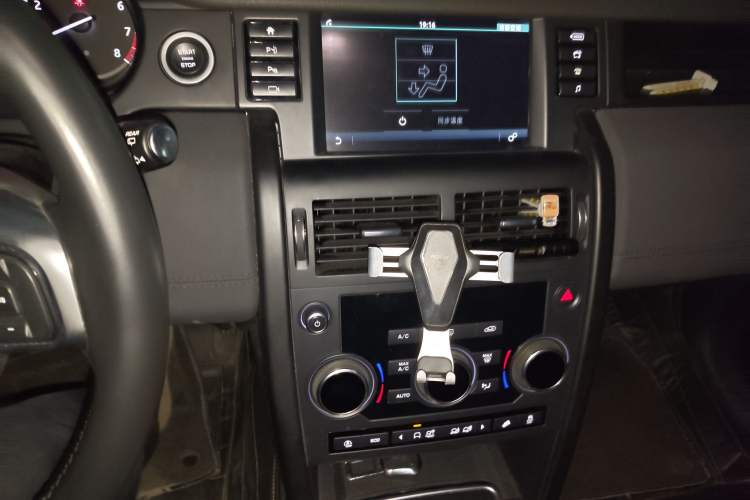 Used Land Rover Discovery Sport 2019 240 PS PURE Edition China VI Standard
