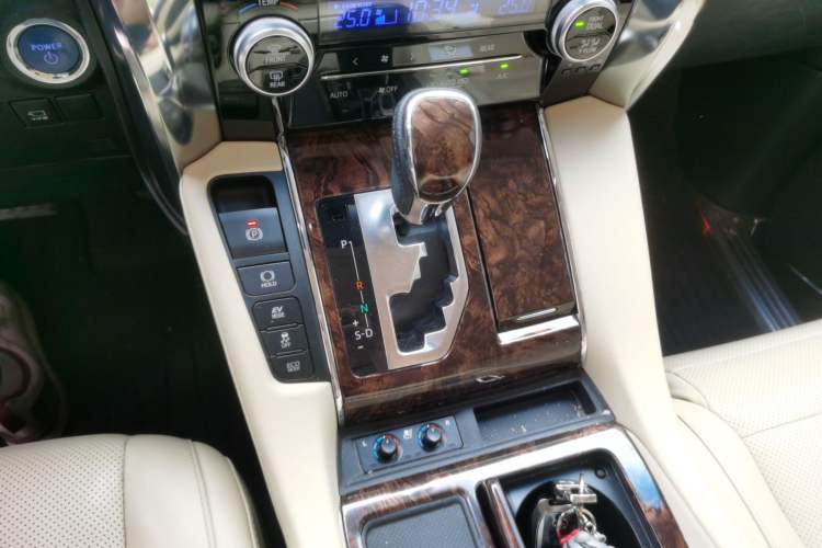 Used Toyota Alphard 2019 Dual-Engine 2.5L Luxury Edition