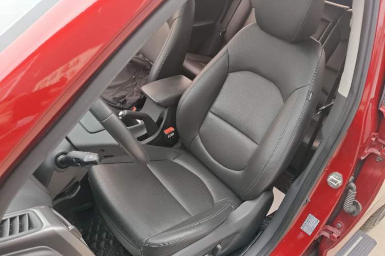 Used Hyundai ix35 2018 2.0L Automatic Two-Wheel Drive Zhiyong·Changlian Edition Left Front Seat