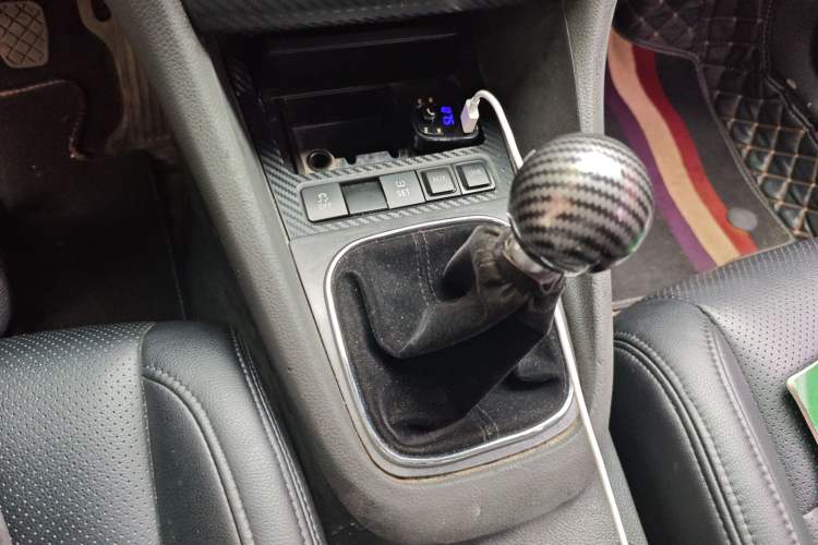 Used Volkswagen Golf 2011 1.4 TSI Manual Comfort Edition Gear Lever