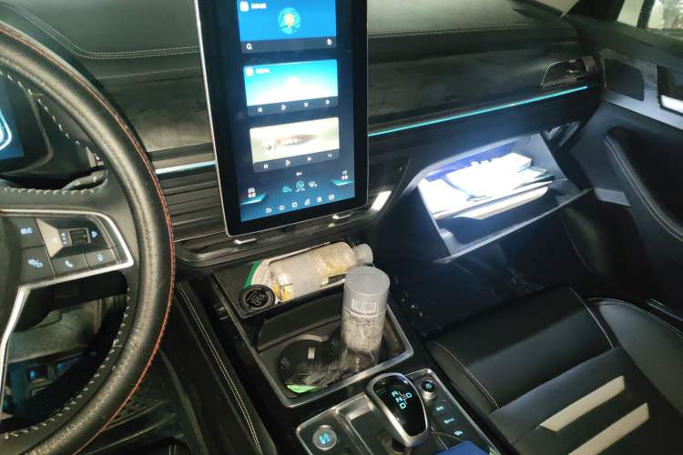 Used BYD Qin Pro New Energy 2019 EV Super Edition High-Power Long-Range Smart-Connected Cutting-Edge Model Audio And AC Panel