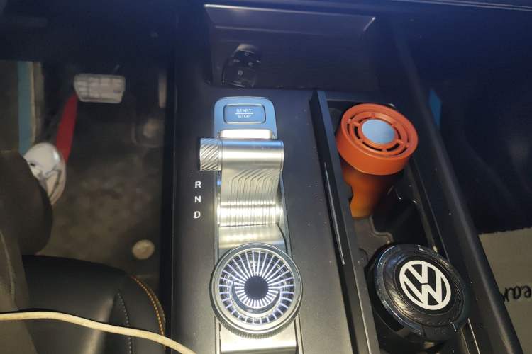 Used BAIC Off-Road BJ30 2024 1.5T Magic Electric Drive Advanced Version Gear Lever