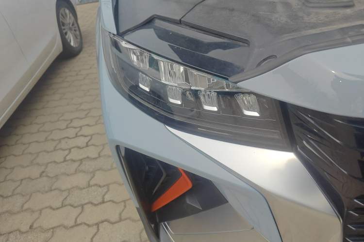 Used Geely Auto Emgrand X7 Sport 2022 Boyue X 1.8TD DCT ZhiZun Edition
