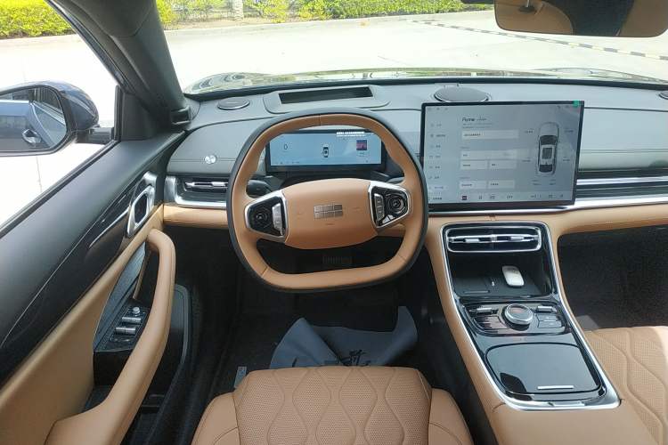 Used Geely Galaxy A7 2025 Model EM-i 150km Starship Edition Steering Wheel