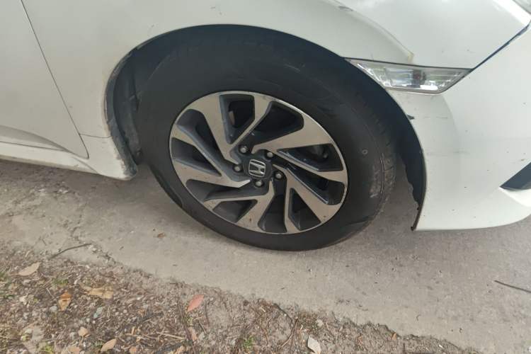 Used Honda Civic 2016 220TURBO CVT Luxury Edition Right Front Wheel Hub