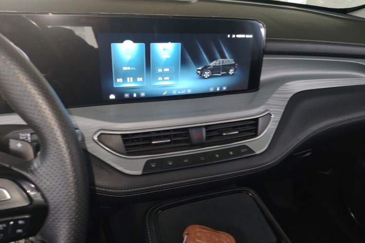 Used Ford Equator 2021 EcoBoost 225 Titanium 6-Seater
