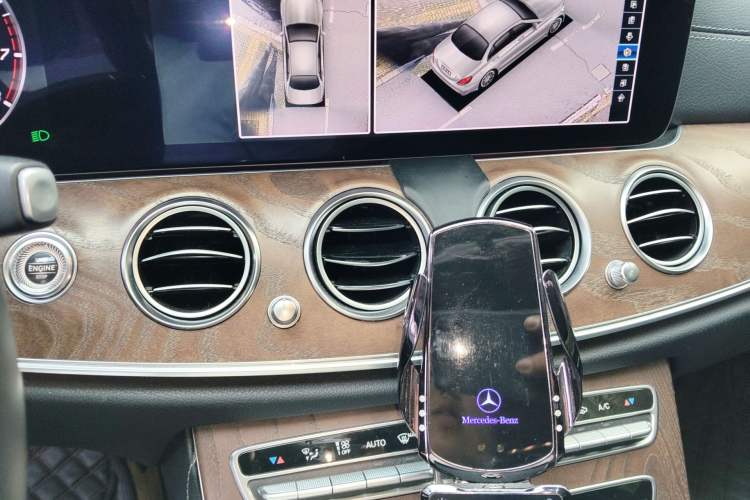 Used Mercedes-Benz E-Class 2019 E 200 L 4MATIC Audio And AC Panel