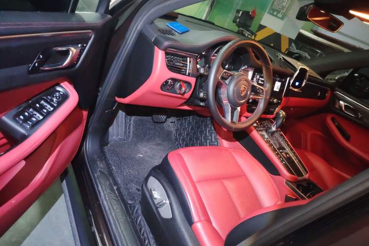 Used Porsche Macan 2018 Macan 2.0T