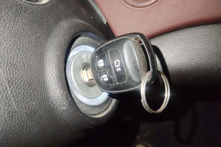 Used Changan Lingxuan 2017 1.6L Manual Happiness Edition
