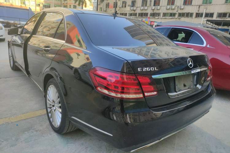 Used Mercedes-Benz E-Class 2015 E 260 L
