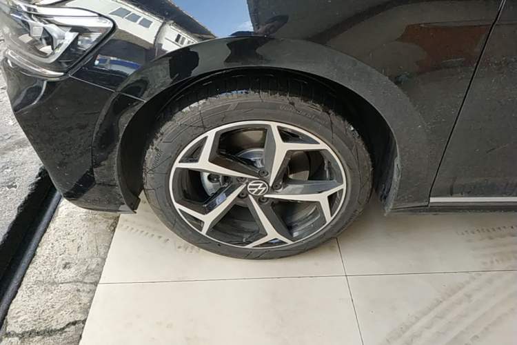 Used Volkswagen Passat 2024 380TSI Starry Dragon Edition
